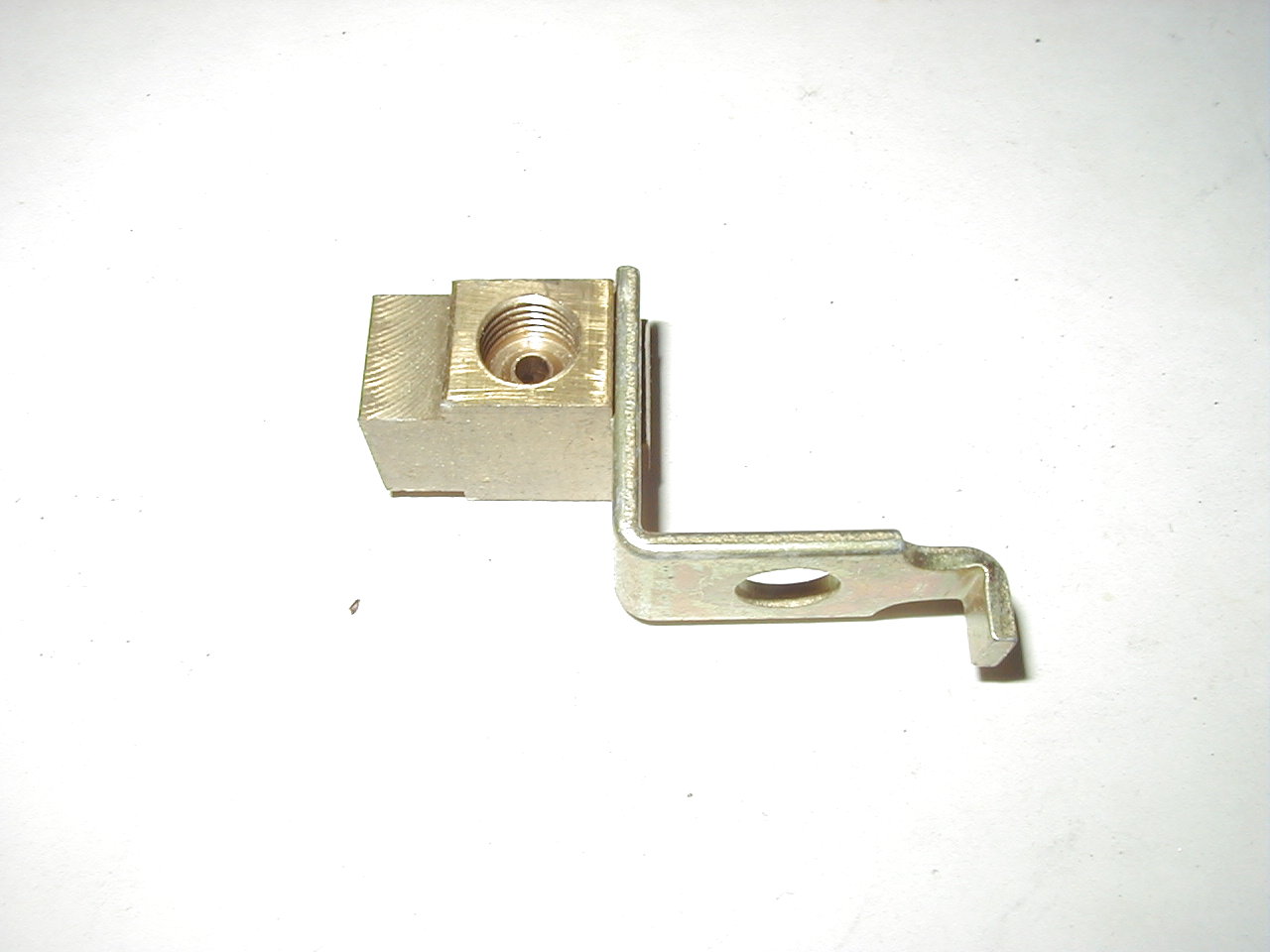 Brake, front Brake Block Connector Lt P/Brake 1/4", 1966